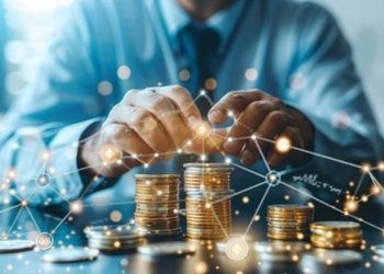 午评：三大股指显著上涨 稀土永磁股领涨